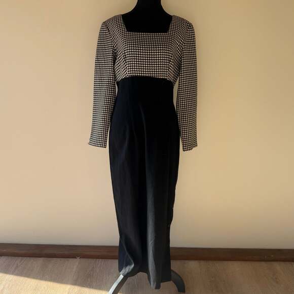 La Belle Dresses & Skirts - Vintage La Belle Black & White Houndstooth Maxi Dress